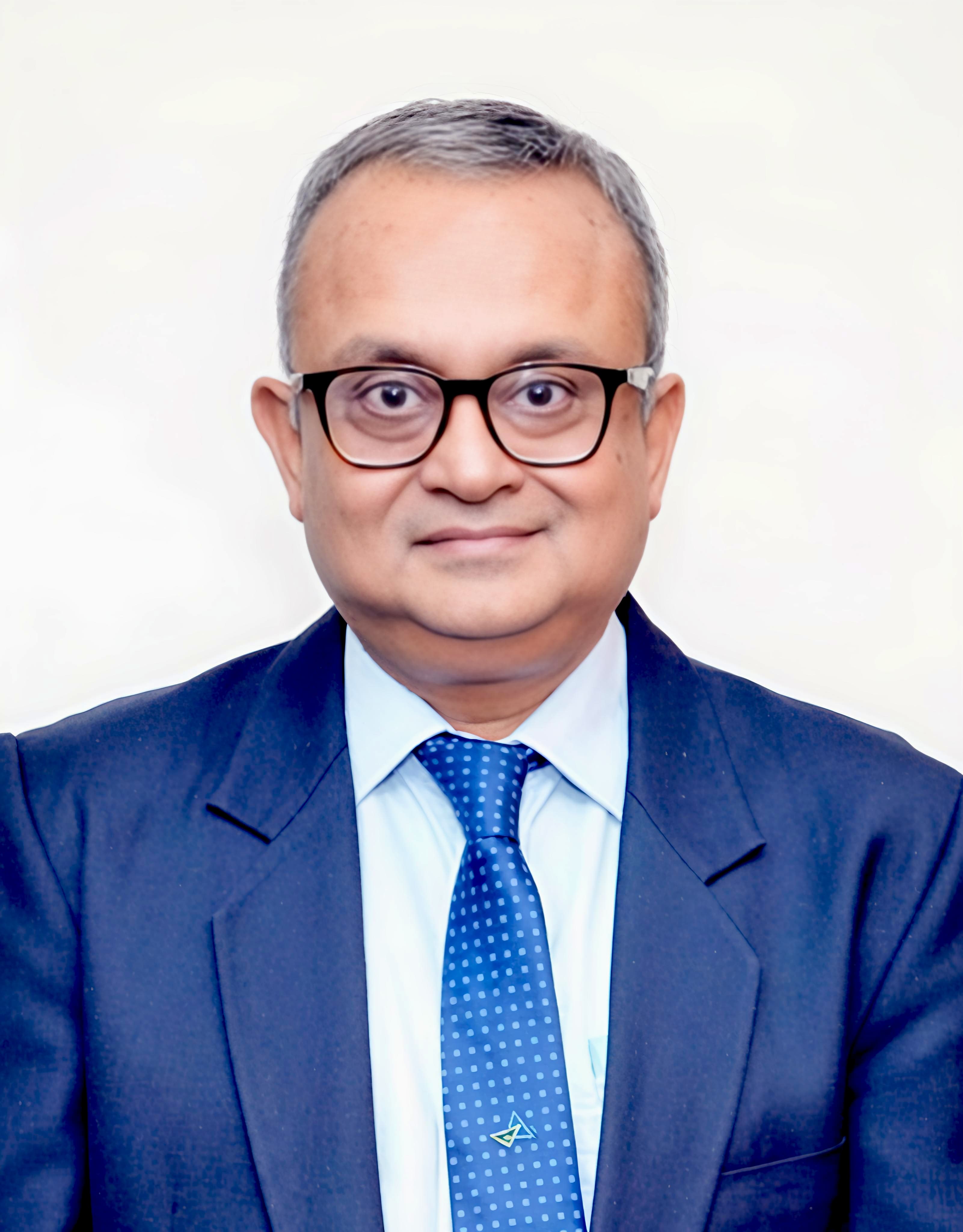 Shri S K Majumdar